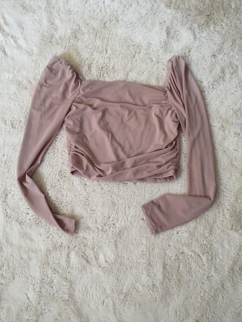 Ruched Off-Shoulder Long Sleeve Crop Top in Mauve Pink